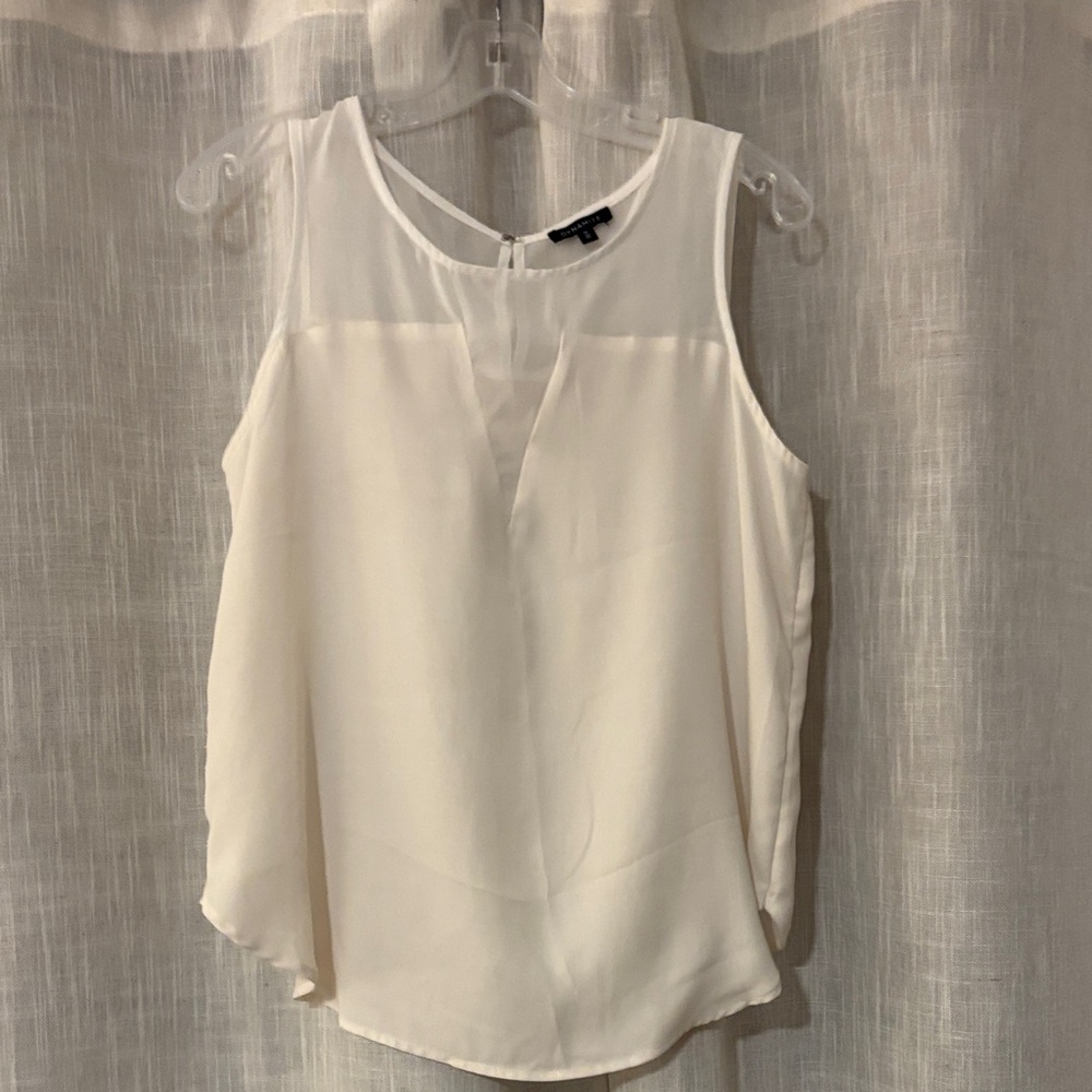 Dynamite Ivory Sleeveless Blouse